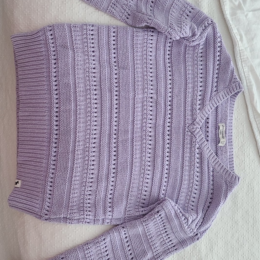 Brand: Abercrombie Kids Size: 11/12 Color:Lavender